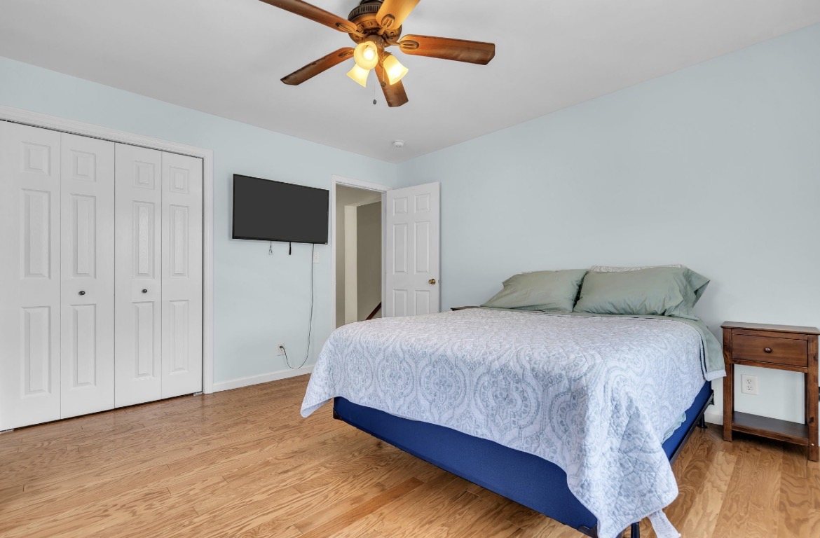 Second bedroom