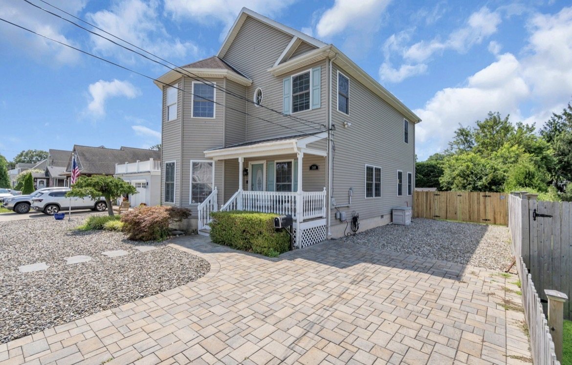 Exterior of The Osborne in Bay Head, New Jersey
